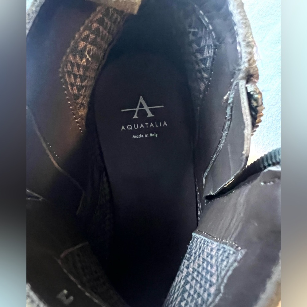 NEW AQUATALIA FANTINA OLIVE GREEN SUEDE ANKLE BOOTIE. - Picture 6 of 11